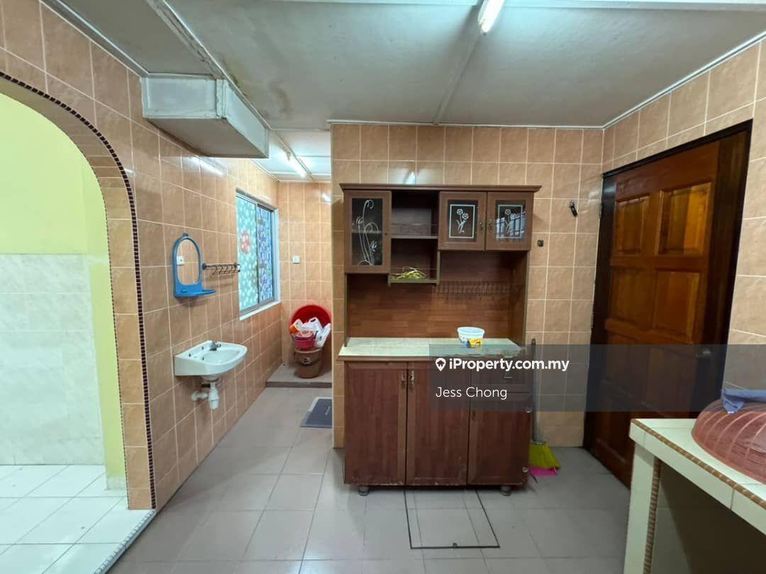 2-storey Terraced House for Sale in Bandar Putra Permai, Seri Kembangan by Jess Chong - iProperty.com.my