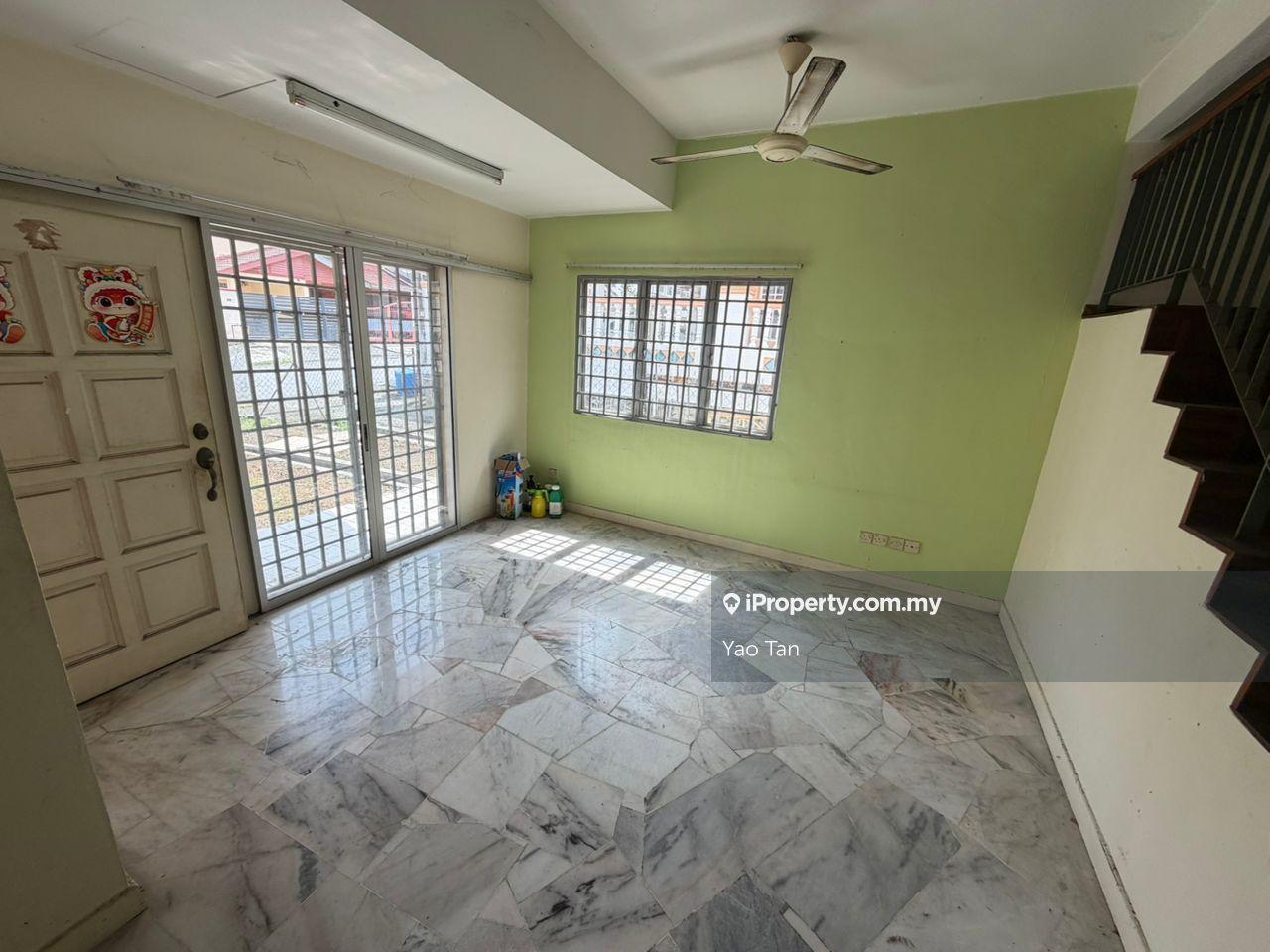 2-storey Terraced House for Sale in Taman Putra Permai, Seri Kembangan by Yao Tan - iProperty.com.my