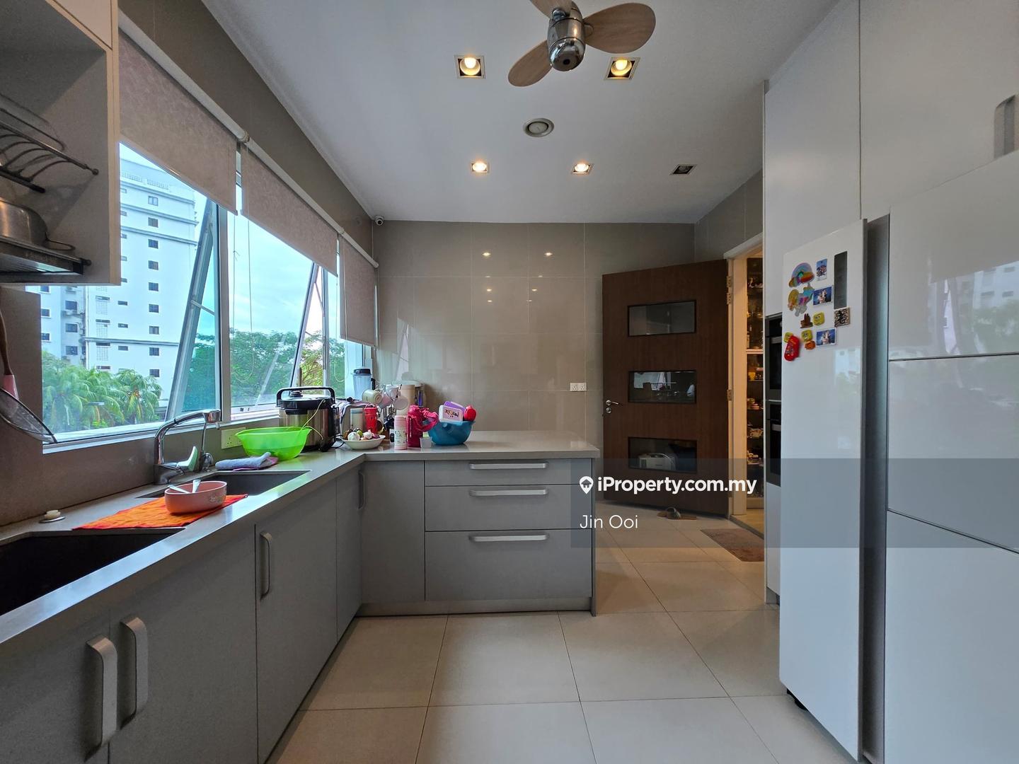 Kondominium untuk Dijual di Desa Eight oleh Jin Ooi - iProperty.com.my