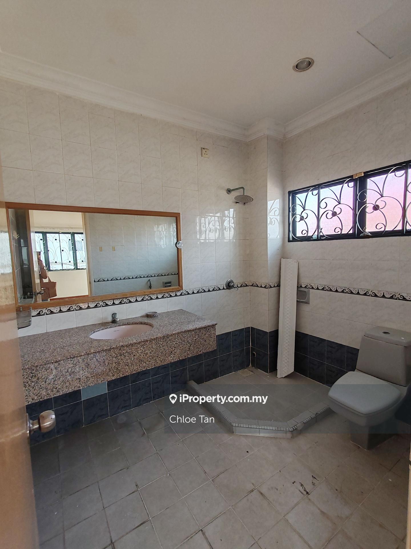 Banglo untuk Dijual di Kota Kemuning, Shah Alam oleh Chloe Tan - iProperty.com.my