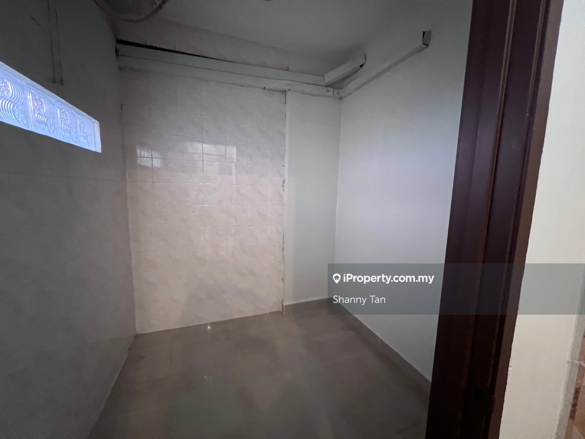 2-storey Terraced House for Sale in SL4, Bandar Sungai Long, Bandar Sungai Long by Shanny Tan - iProperty.com.my