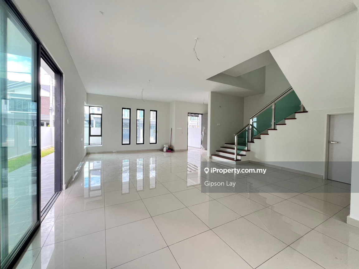 Rumah Berangkai 2 Tingkat untuk Dijual di Taman Tasik Indah, Kluang oleh Gipson Lay - iProperty.com.my