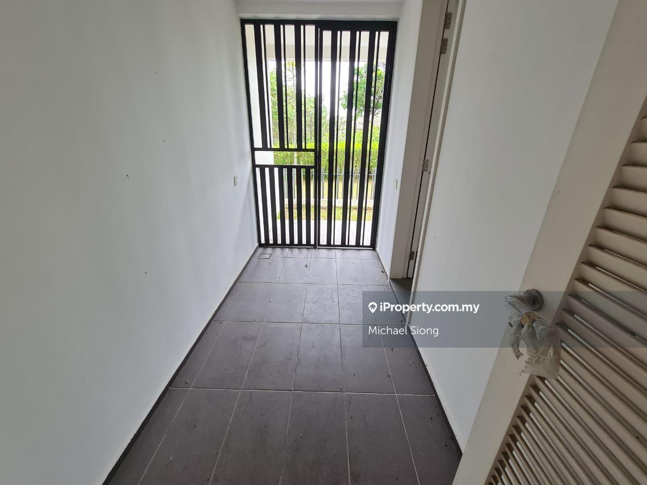 Rumah Berangkai 3 Tingkat untuk Dijual di Tamansari Amaryllis , Rawang , 3 Storey , End Lot, Rawang oleh Michael Siong - iProperty.com.my