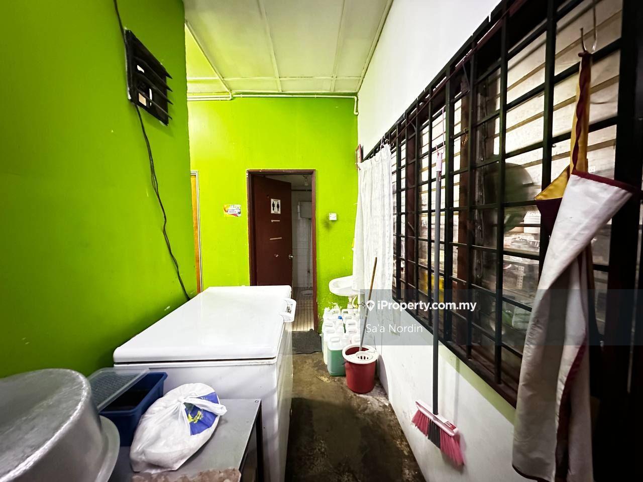 Kedai untuk Dijual di Taman TTDI Jaya, Shah Alam oleh Sa'a Nordin - iProperty.com.my