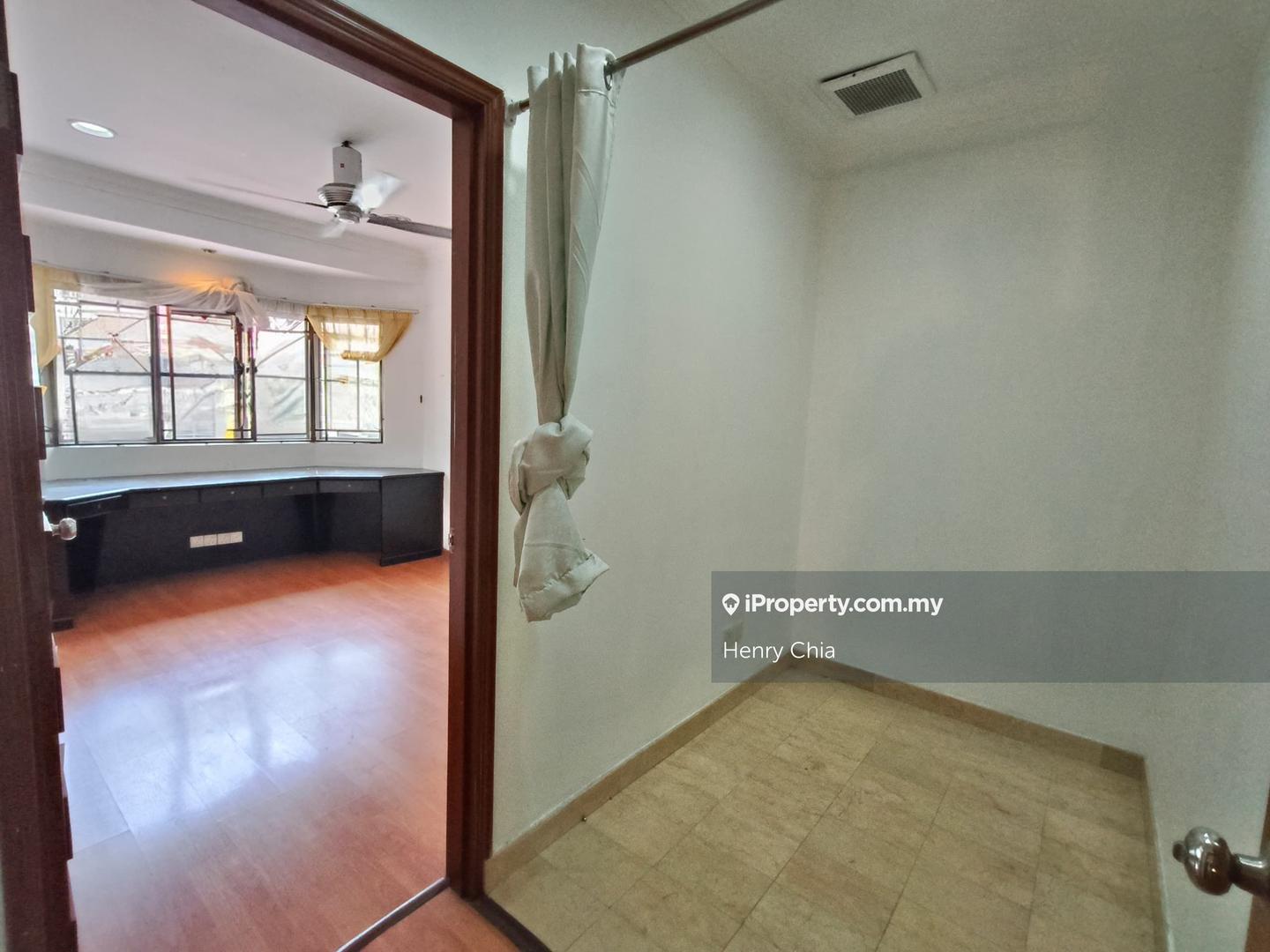 Rumah Berangkai 2 Tingkat untuk Disewa di Taman Bukit Pantai, Bangsar oleh Henry Chia - iProperty.com.my