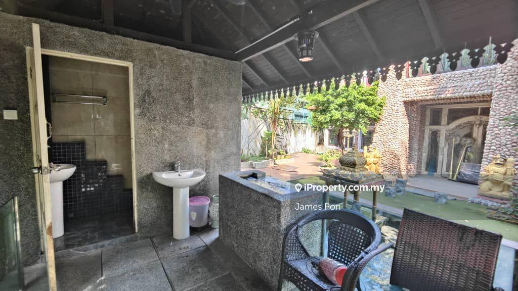 Bungalow House for Sale in Seksyen 16, Petaling Jaya by James Pon - iProperty.com.my