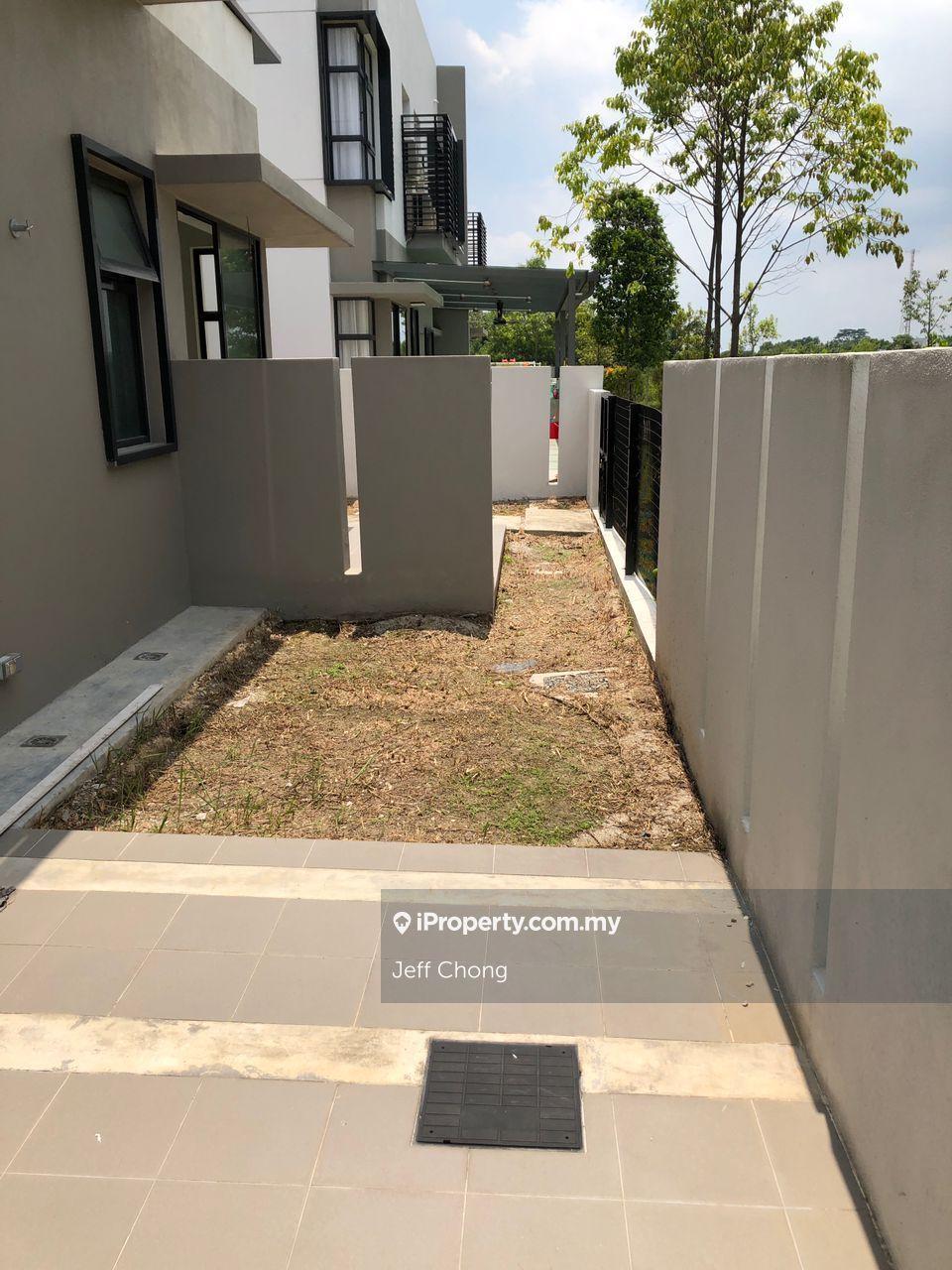 Rumah Berkembar untuk Dijual di Bandar Tropicana Aman, Telok Panglima Garang oleh Jeff Chong - iProperty.com.my