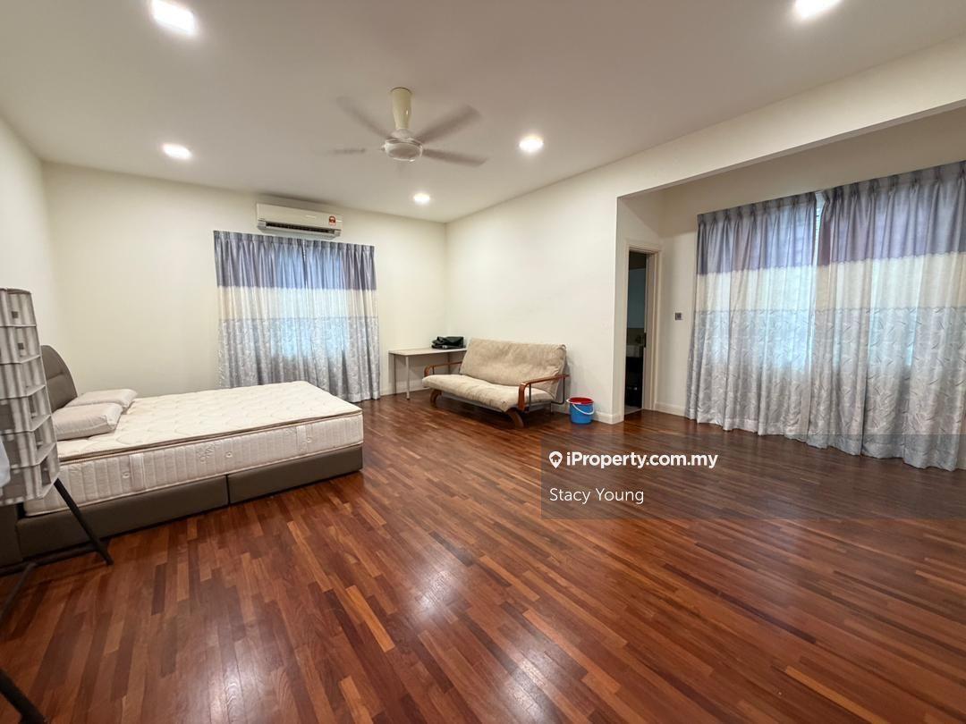 Rumah Berangkai 3 Tingkat untuk Dijual di Taman Taming Indah 2, Bandar Sungai Long oleh Stacy Young - iProperty.com.my