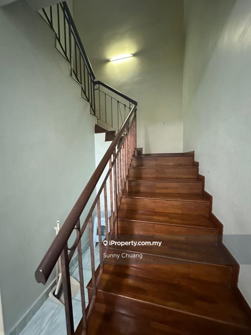 Rumah Berangkai 2 Tingkat untuk Dijual di Taman Gaya, Ulu Tiram oleh Sunny Chuang - iProperty.com.my
