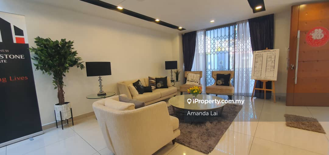 Rumah Berangkai 2 Tingkat untuk Dijual di Damansara Heights, Damansara Heights oleh Amanda Lai - iProperty.com.my