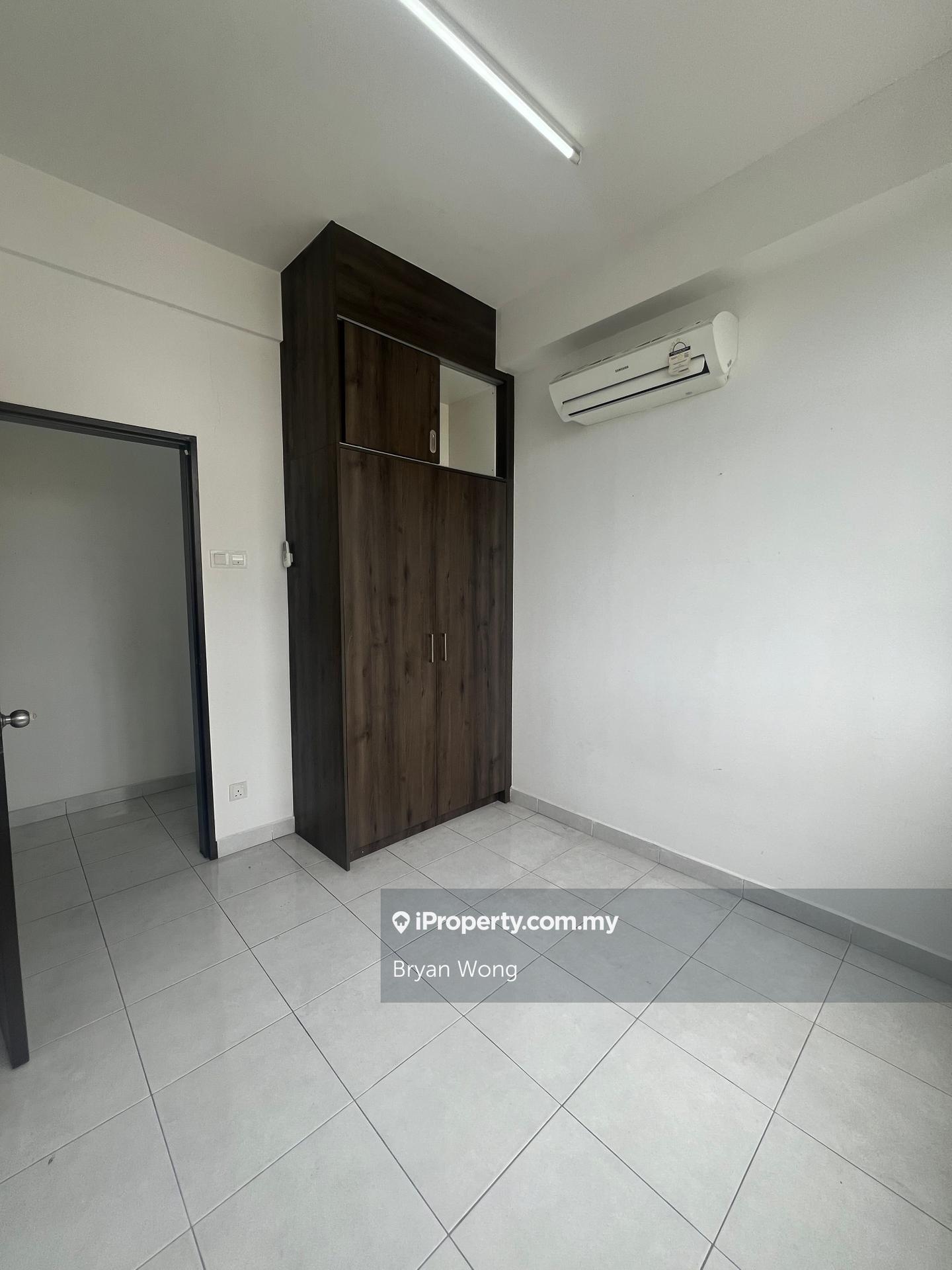 Pangsapuri untuk Dijual di Pangsapuri Saujana Permai 1 oleh Bryan Wong - iProperty.com.my