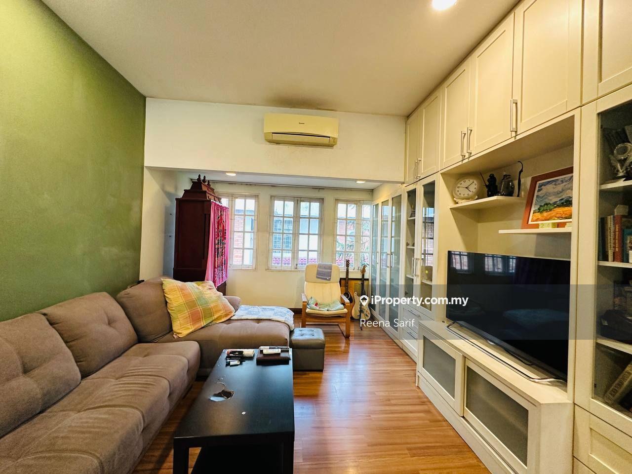 Banglo untuk Dijual di Bungalow Double Storey SS2 Pj, Petaling Jaya oleh Reena Sarif - iProperty.com.my