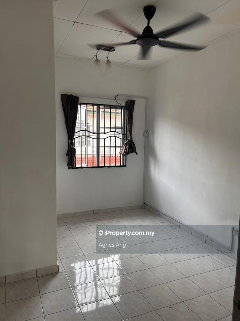 Rumah Berangkai 2 Tingkat untuk Dijual di Bandar Puteri Klang, Klang oleh Agnes Ang - iProperty.com.my