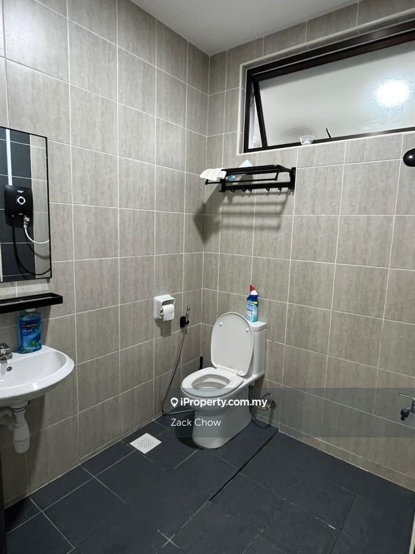 Rumah Berangkai 2 Tingkat untuk Dijual di Taman Austin Duta, Tebrau oleh Zack Chow - iProperty.com.my