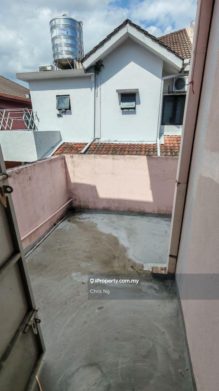 Rumah Berangkai 2 Tingkat untuk Dijual di Kota Kemuning, Shah Alam oleh Chris Ng - iProperty.com.my