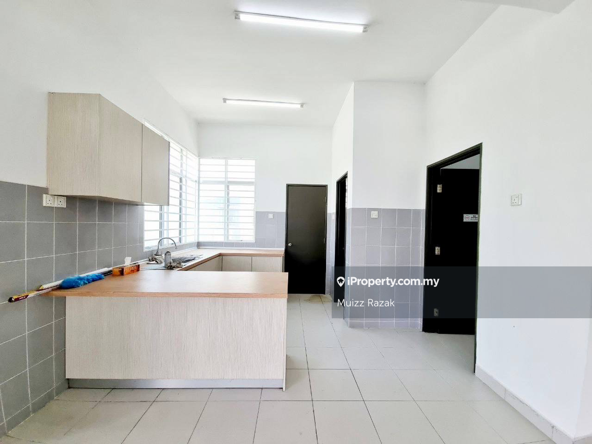 Rumah Berangkai 2 Tingkat untuk Dijual di Bandar Hillpark, Puncak Alam oleh Muizz Razak - iProperty.com.my