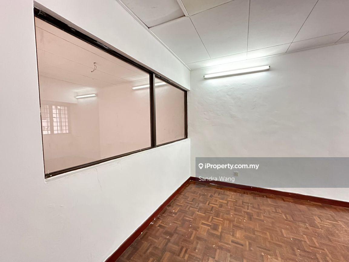 Rumah Berangkai 2.5 Tingkat untuk Dijual di Bandar Utama 11, Bandar Utama oleh Sandra Wang - iProperty.com.my