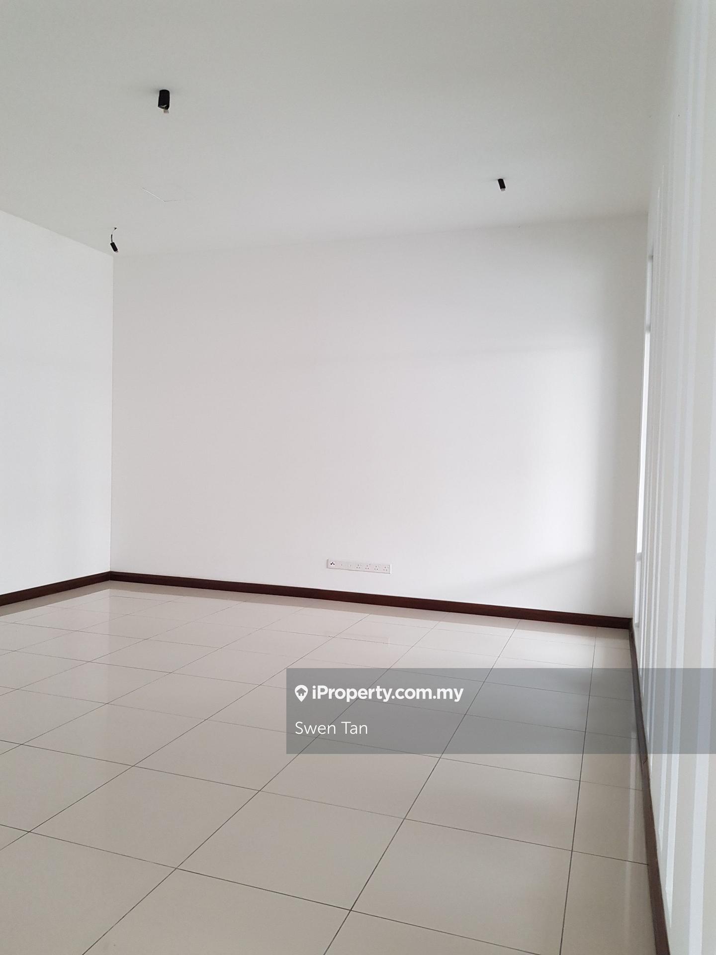 Rumah Berangkai 2 Tingkat untuk Dijual di Telok Panglima Garang, Selangor oleh Swen Tan - iProperty.com.my