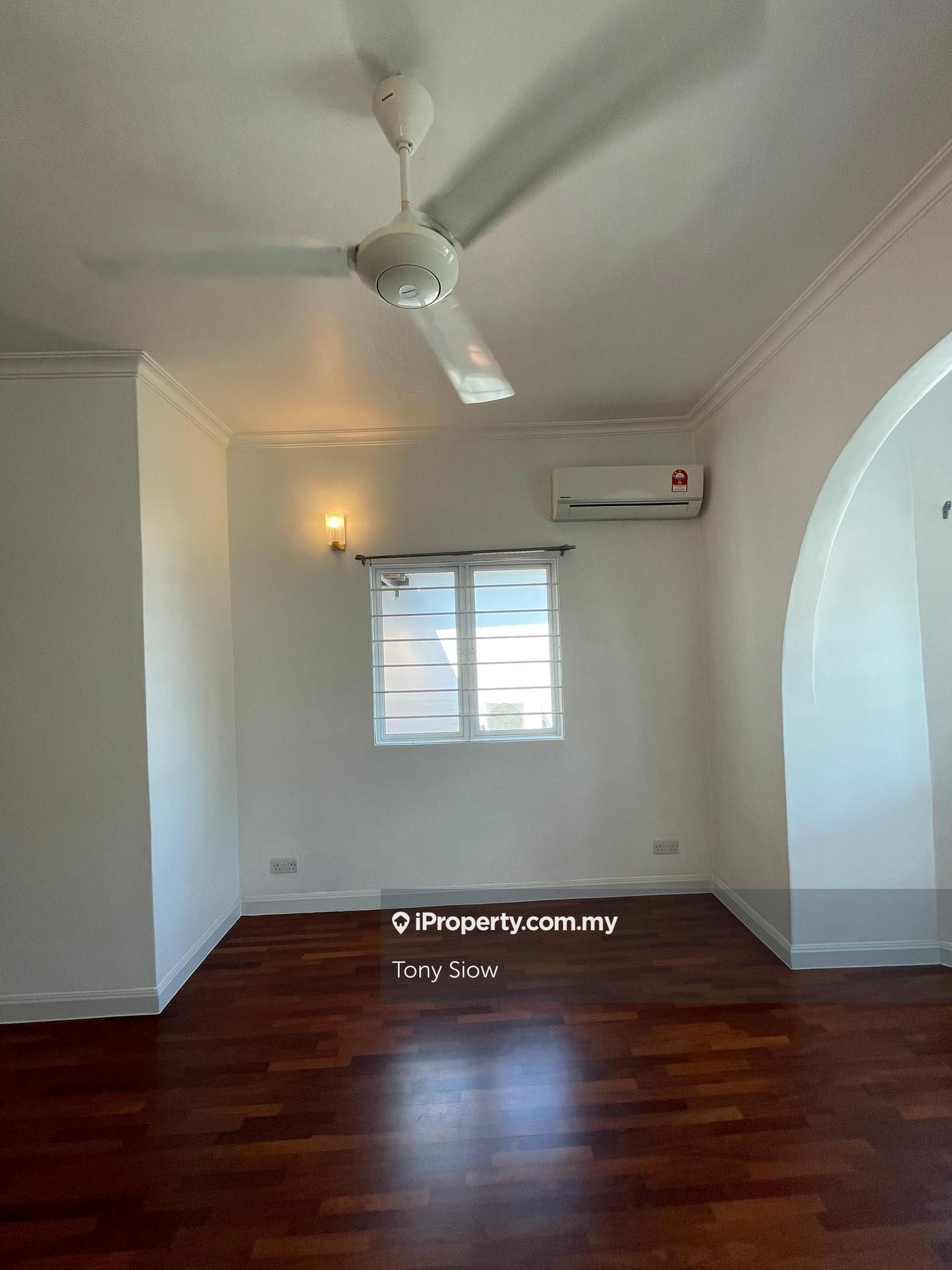 Rumah Berangkai 2 Tingkat untuk Dijual di Usj 5, Subang Jaya oleh Tony Siow - iProperty.com.my