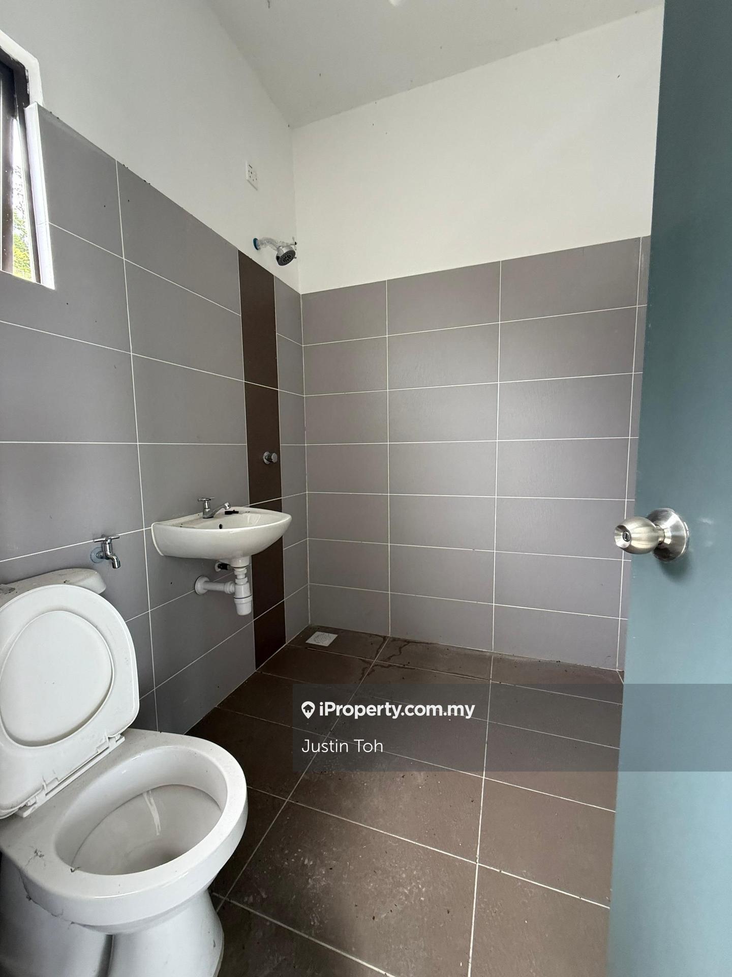 Semi-Detached House for Sale in Taman Scientex Rawang, Rawang by Justin Toh - iProperty.com.my