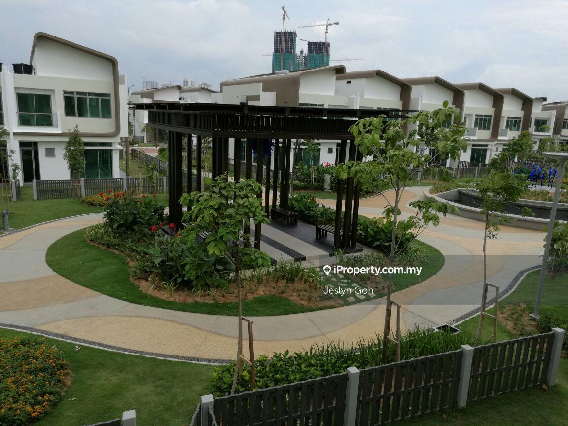 Rumah Berangkai 2 Tingkat untuk Disewa di Setia Eco Glades, Cyberjaya oleh Jeslyn Goh - iProperty.com.my