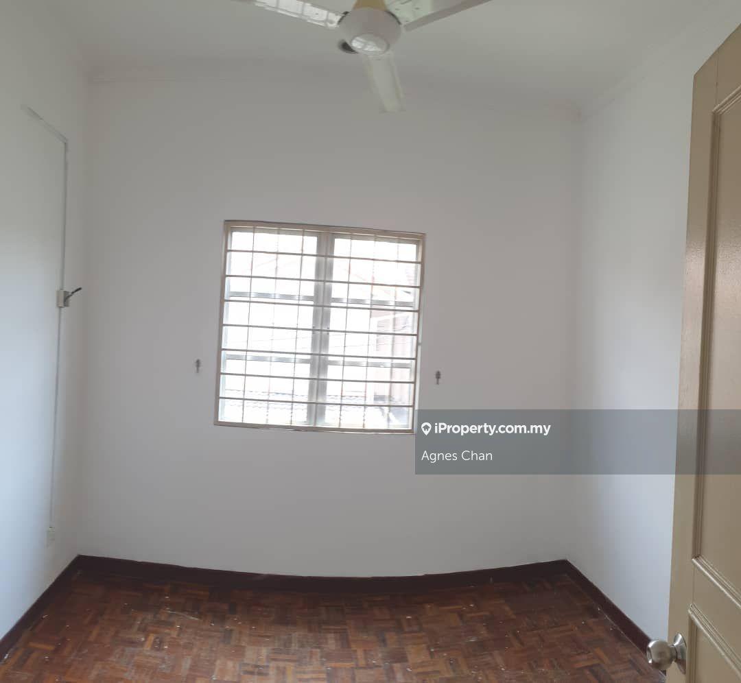 Rumah Berangkai 2 Tingkat untuk Dijual di Putra Heights, Subang Jaya oleh Agnes Chan - iProperty.com.my