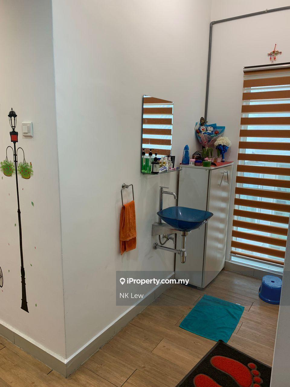 Condominium for Sale in Bayan Villa, Seri Kembangan by NK Lew - iProperty.com.my