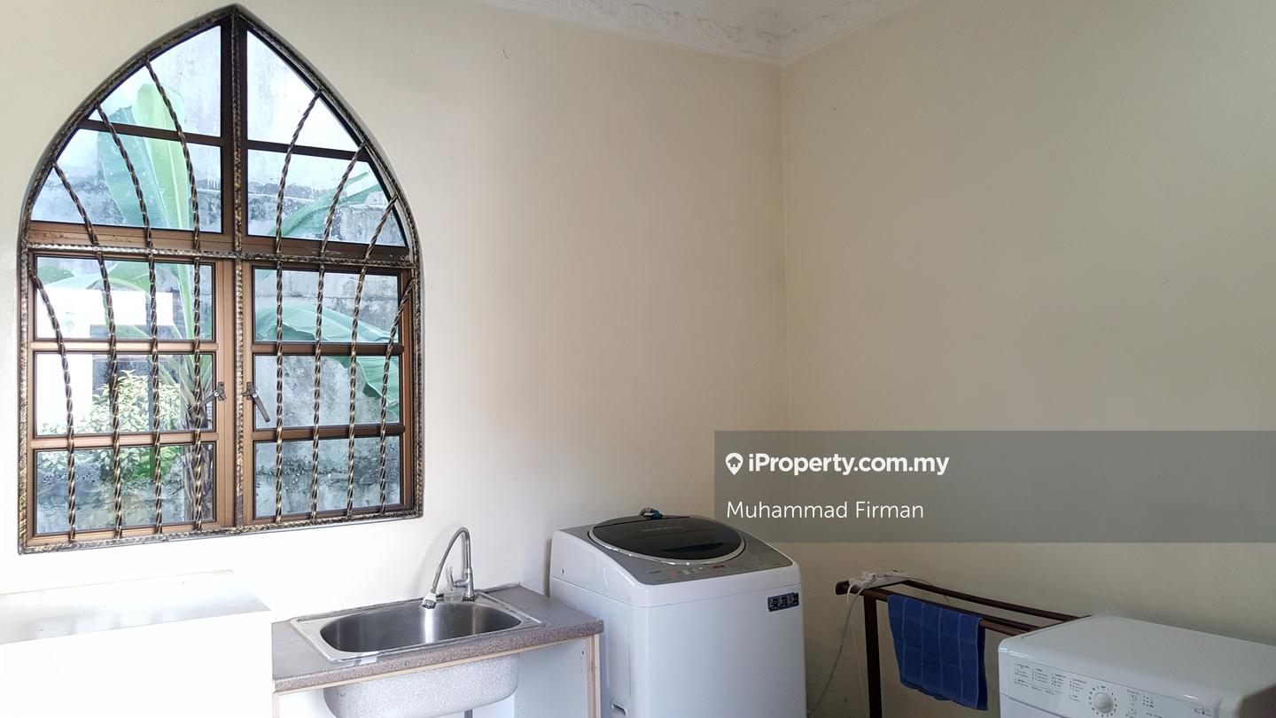 Banglo untuk Dijual di Seksyen 7, Shah Alam oleh Firman Hussain - iProperty.com.my