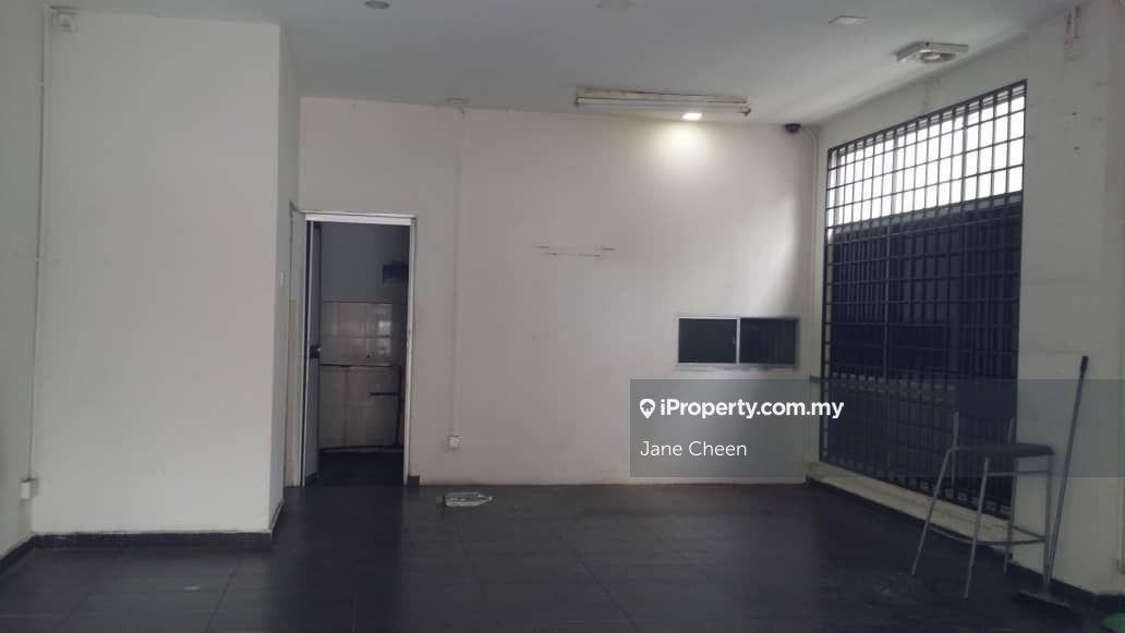 Shop for Rent in Bandar Mahkota Cheras, Cheras by Cheen CL - iProperty.com.my