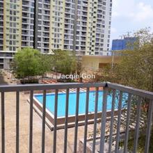 Condo for rent at Platinum Lake Setapak, bus service to TAR University