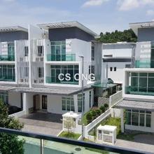Semi-D house for Rent