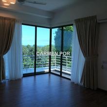 Semi-D house for Rent