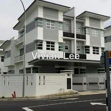 Semi-D Corner house for Sale
