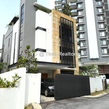 Semi-D house for Sale