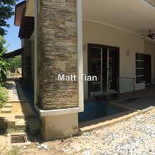Semid house for sale. freehold. limited freehold at phase 2 for sale