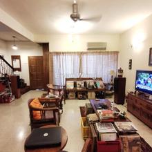 Terrace house for Sale