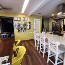 Terrace house for Sale
