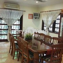 Terrace house for Sale