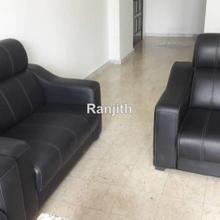 3 Bedroom with 2 Bathrooms Newly Painted Villa Scott