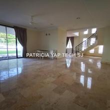 Bungalow with 24 hour security in Kota Damansara Polo Vista