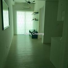 Freehold, High Floor, 554 2 room1bath1carpark 
