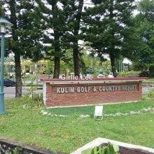 Bungalow land for Sale inside golf resort