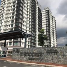 Bright & Spacious Condominium with Golf Course View @ Mahogany Park