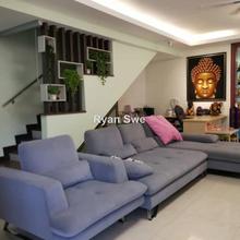 Terrace house for Sale