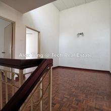 Terrace house for Sale