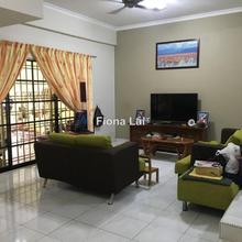 Terrace house for sale