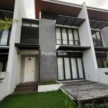 Terrace house for Sale