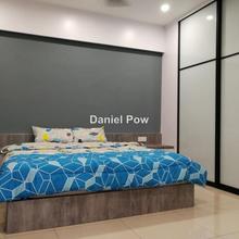 F/f & Gated Guarded Penthouse Rent Rm2.8k/month Near Melaka Raya Area 