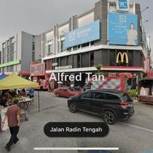 Shop-office for Rent