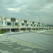 Terrace house for Sale